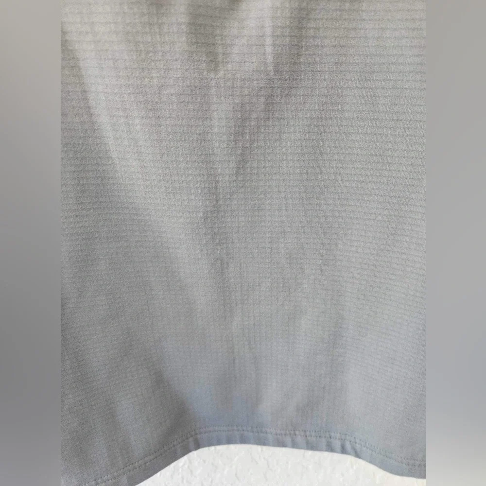 The North Face Gray Pullover Men's‎ Sweater Size Small